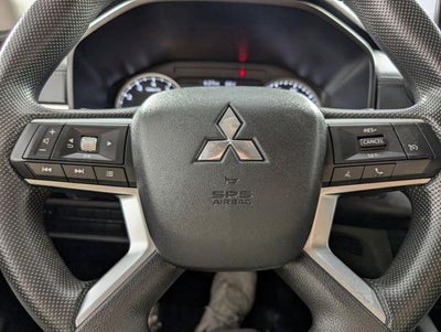 2024 Mitsubishi Outlander ES