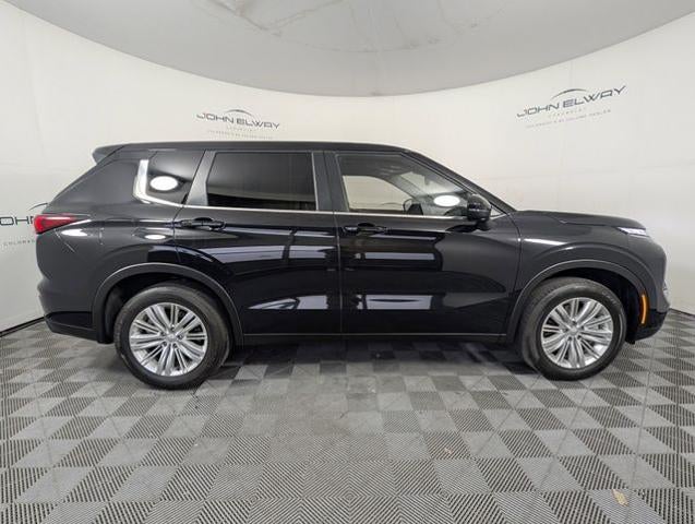 2024 Mitsubishi Outlander ES