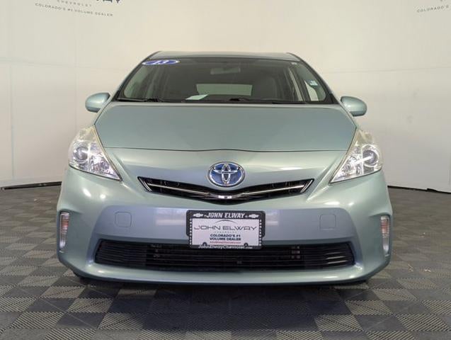 2013 Toyota Prius v Two