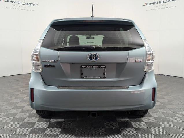 2013 Toyota Prius v Two