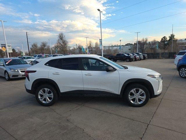 2025 Chevrolet Trax LS