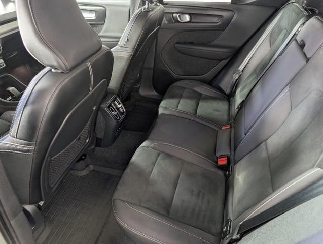 2022 Volvo XC40 Recharge Pure Electric P8 Ultimate