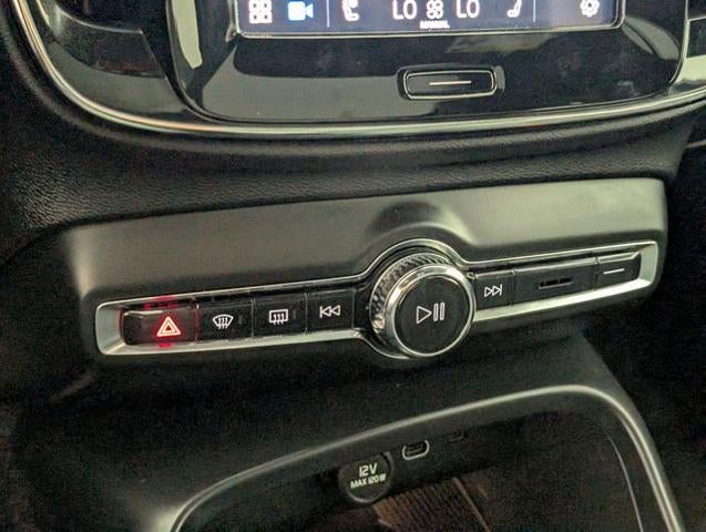 2022 Volvo XC40 Recharge Pure Electric P8 Ultimate