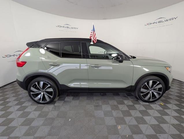 2022 Volvo XC40 Recharge Pure Electric P8 Ultimate